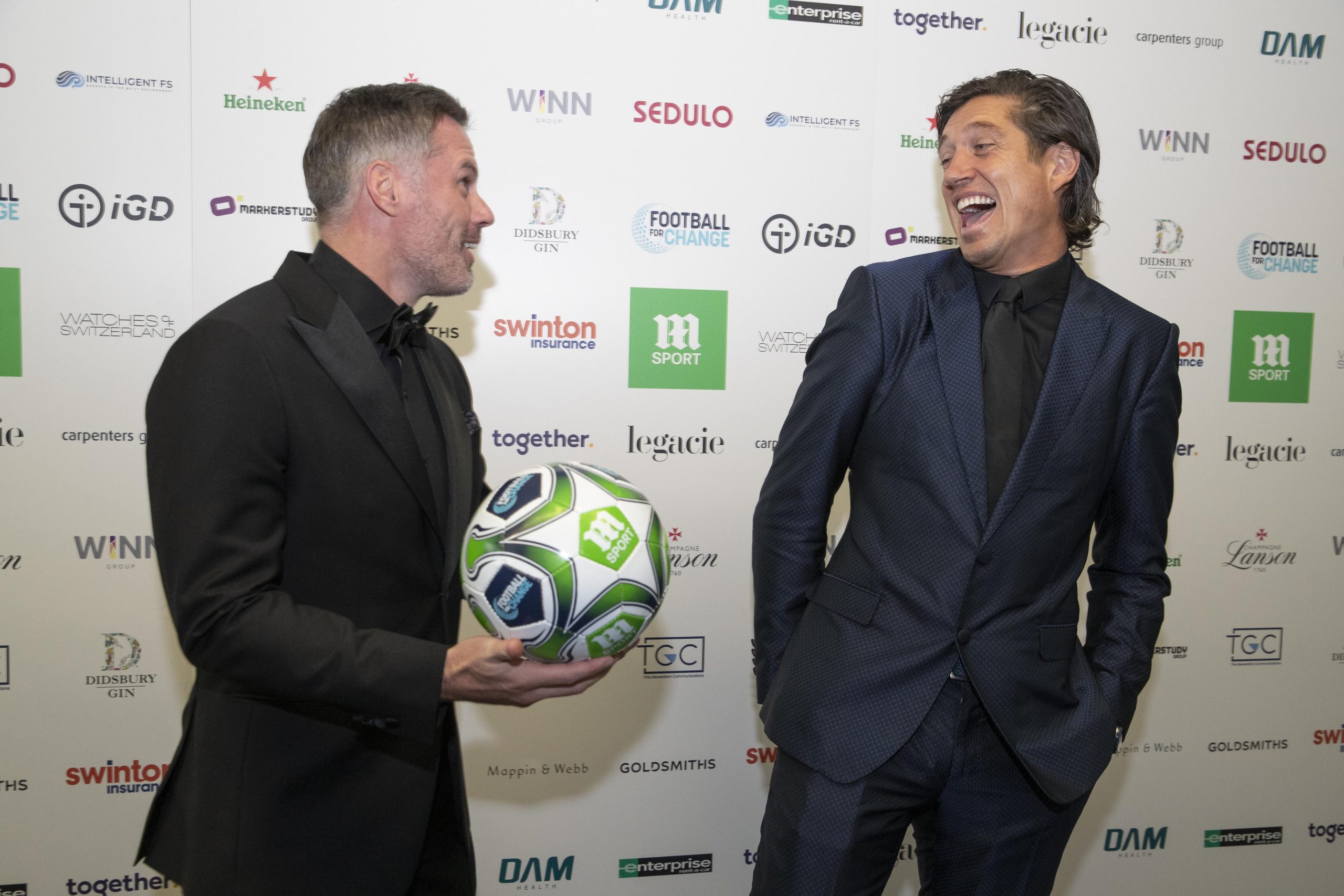 Jamie Carragher and Noel Gallagher raise £350,000 at 2022 Football for Change gala